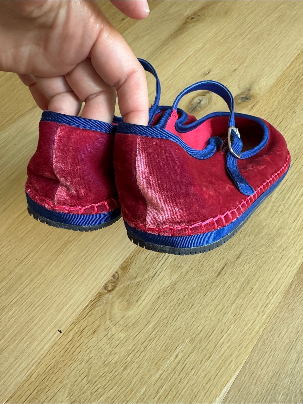 Carlyle Pink Velvet Mary Jane Flats with Navy Trim - cotton candy size 10 - Picture 5 of 11